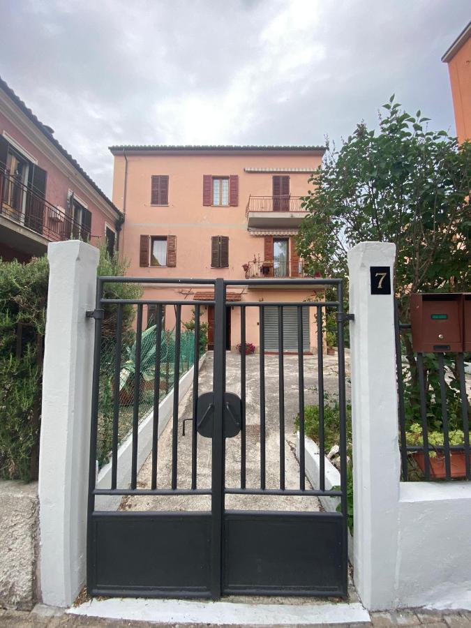 Robhouse Hotel Fabriano Exterior photo